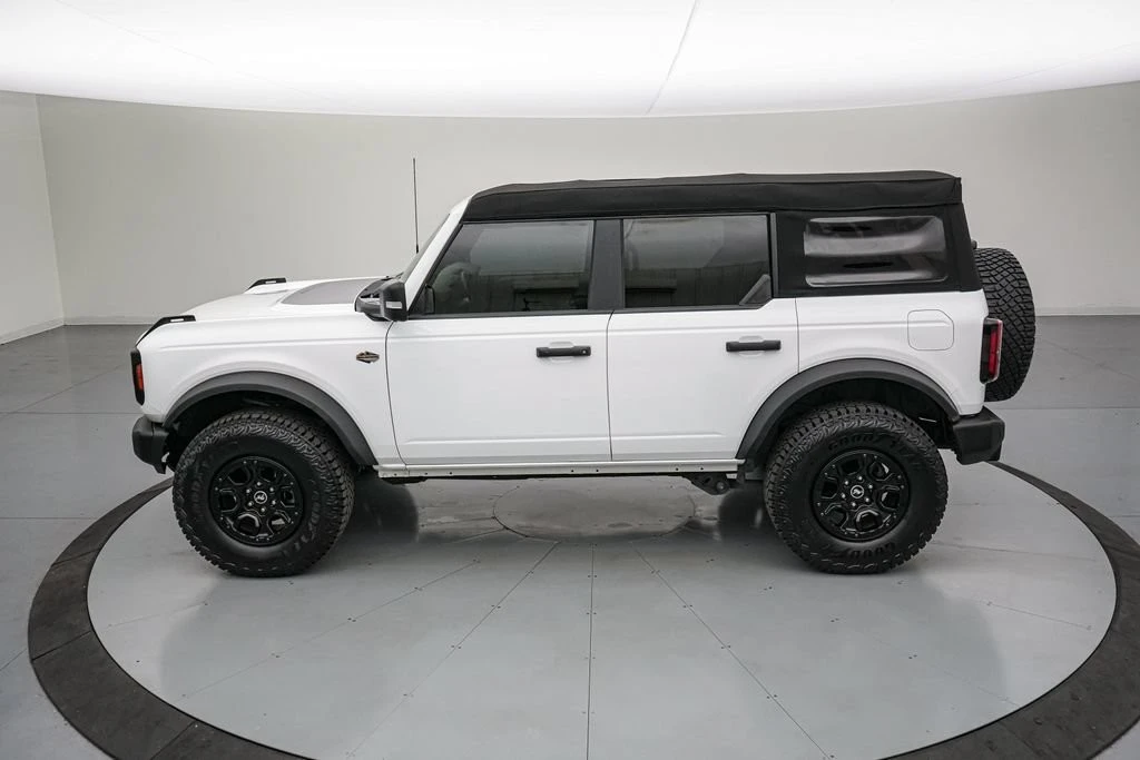 2023 Ford Bronco 6th Gen - Image 8 of 31