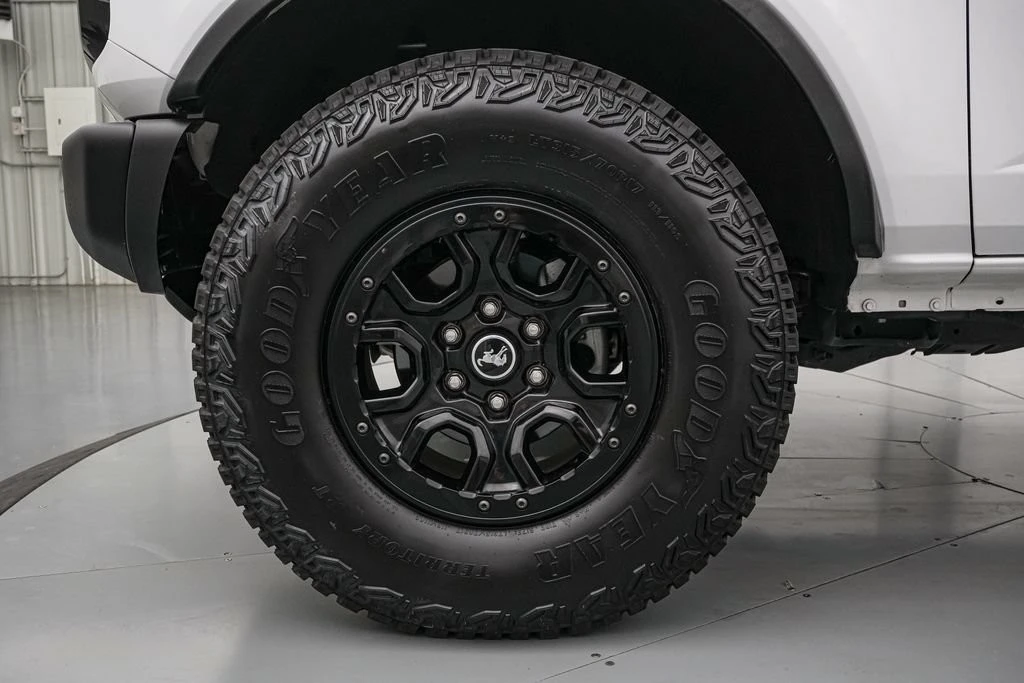 2023 Ford Bronco 6th Gen - Image 11 of 31