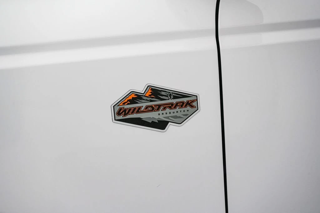 2023 Ford Bronco 6th Gen - Image 13 of 31