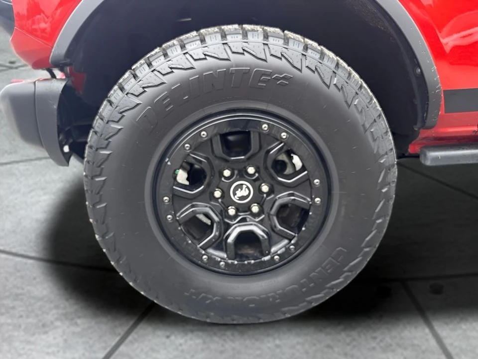 2023 Ford Bronco 6th Gen - Image 23 of 25