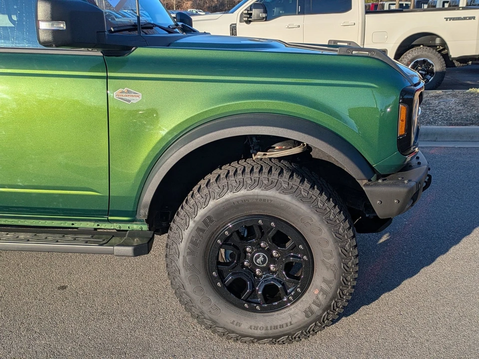2023 Ford Bronco 6th Gen - Image 11 of 12