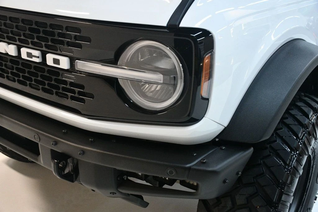 2023 Ford Bronco 6th Gen - Image 10 of 12