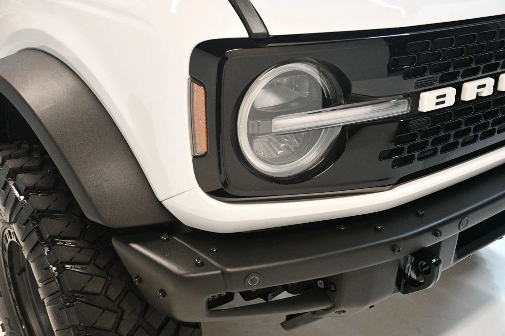 2023 Ford Bronco 6th Gen - Image 9 of 12
