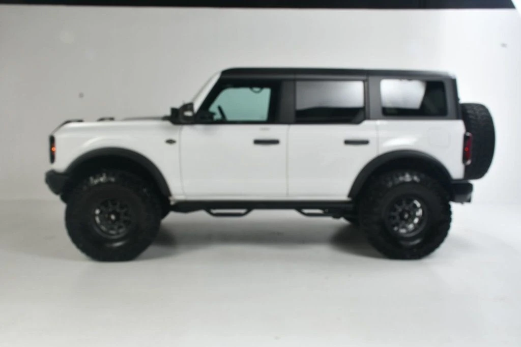 2023 Ford Bronco 6th Gen - Image 4 of 12