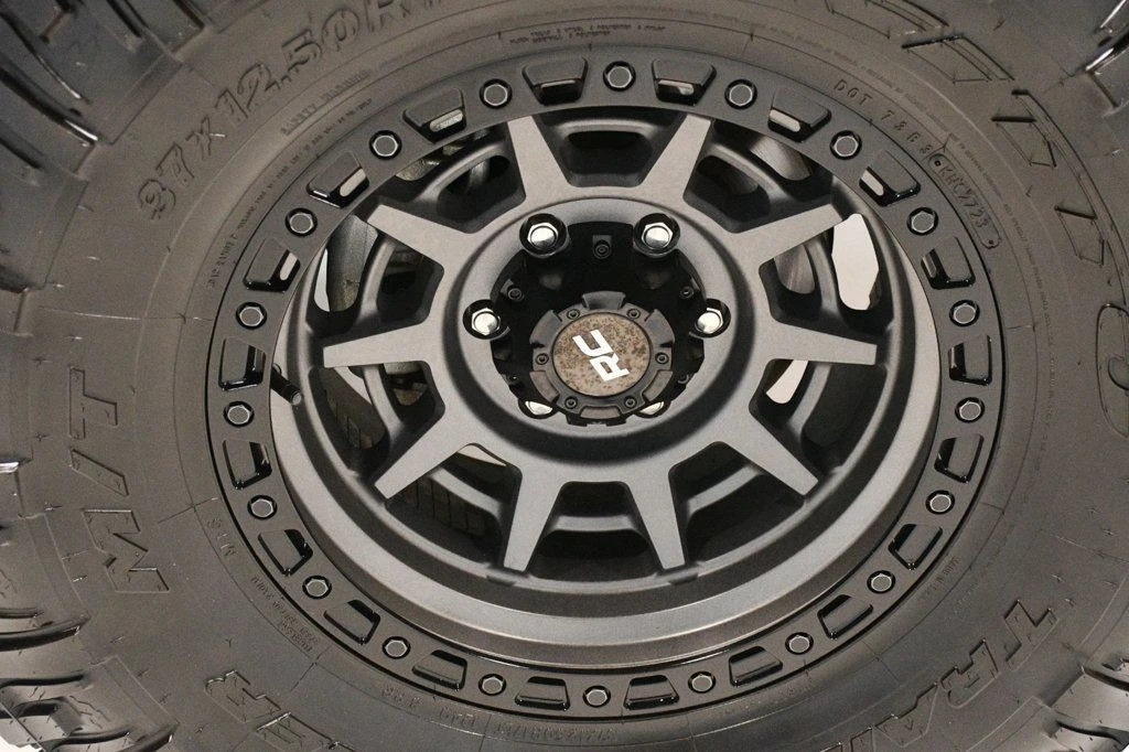 2023 Ford Bronco 6th Gen - Image 10 of 12