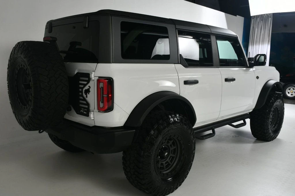 2023 Ford Bronco 6th Gen - Image 8 of 12