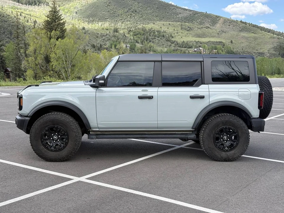2023 Ford Bronco 6th Gen - Image 9 of 15