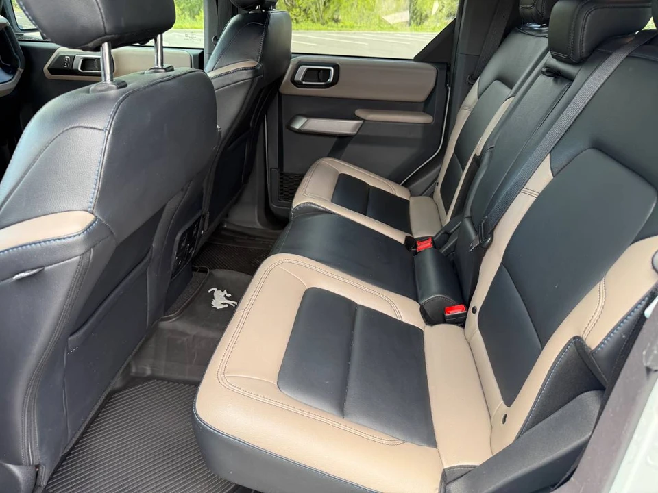 2023 Ford Bronco 6th Gen - Image 14 of 15