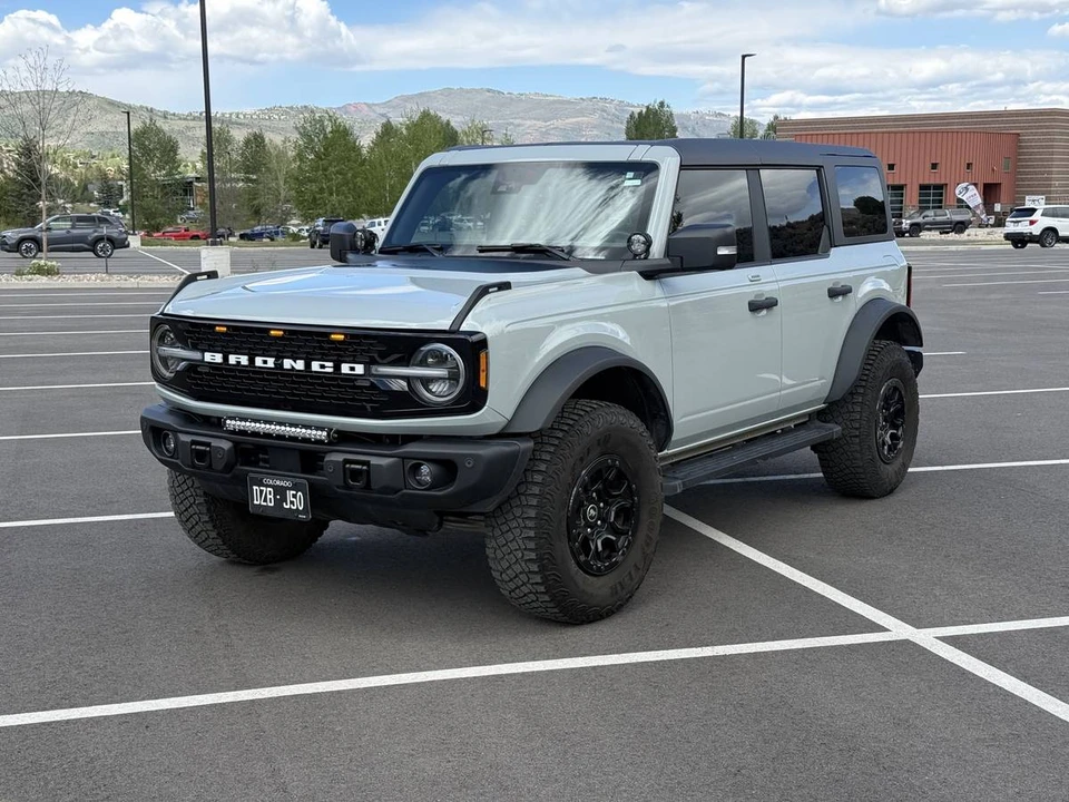 2023 Ford Bronco 6th Gen - Image 8 of 15