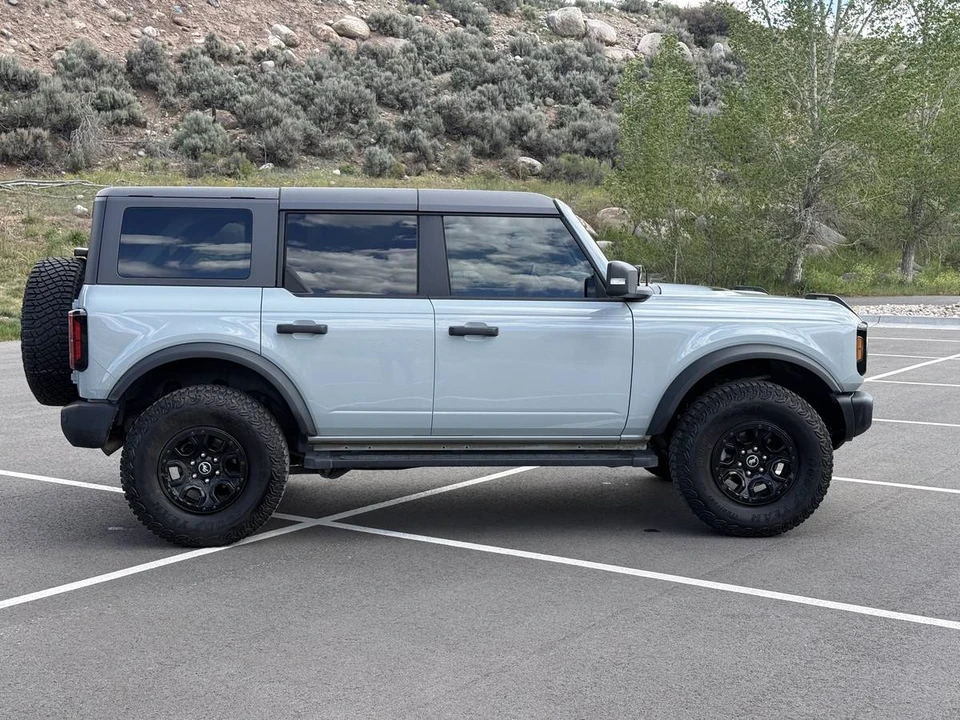 2023 Ford Bronco 6th Gen - Image 3 of 15