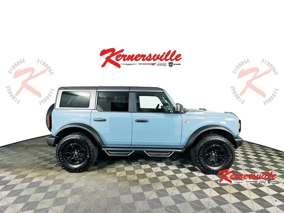 2023 Ford Bronco 6th Gen - Image 8 of 21