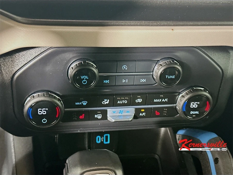 2023 Ford Bronco 6th Gen - Image 18 of 21
