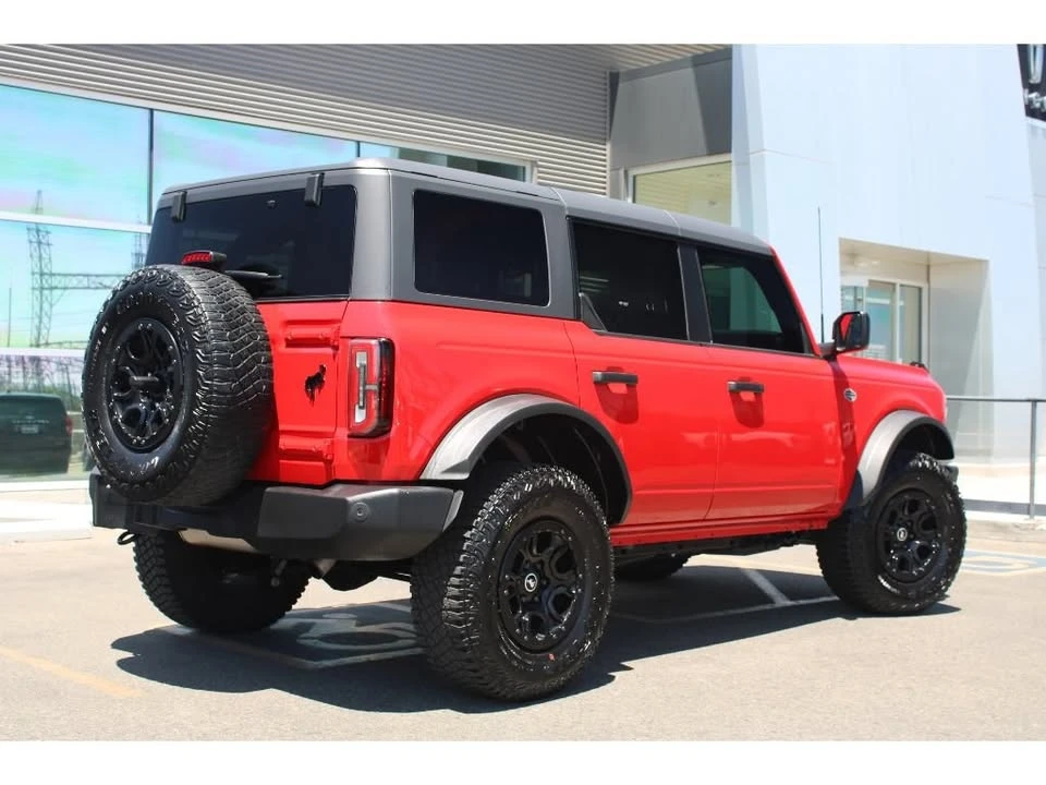 2023 Ford Bronco 6th Gen - Image 8 of 20