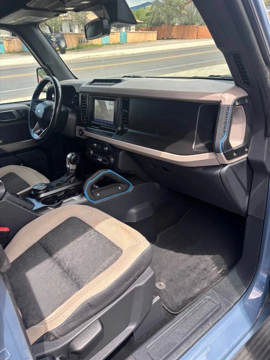 2023 Ford Bronco 6th Gen - Image 10 of 15