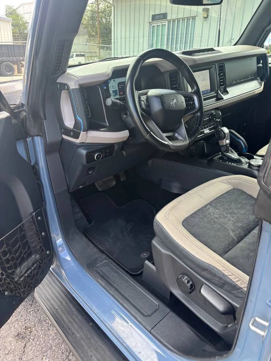 2023 Ford Bronco 6th Gen - Image 9 of 15