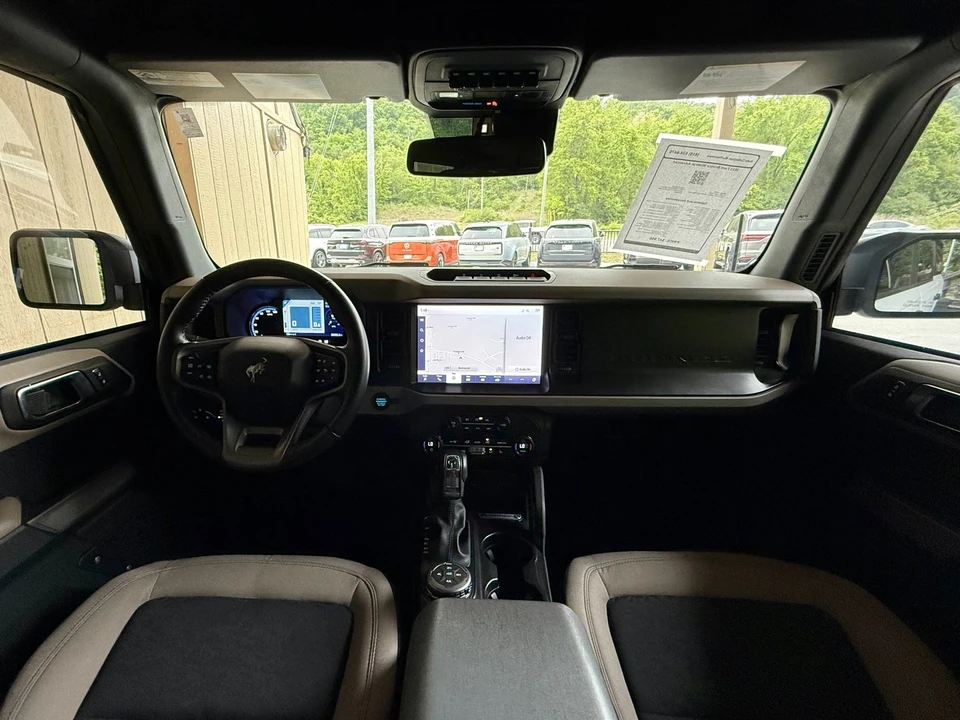 2023 Ford Bronco 6th Gen - Image 25 of 31