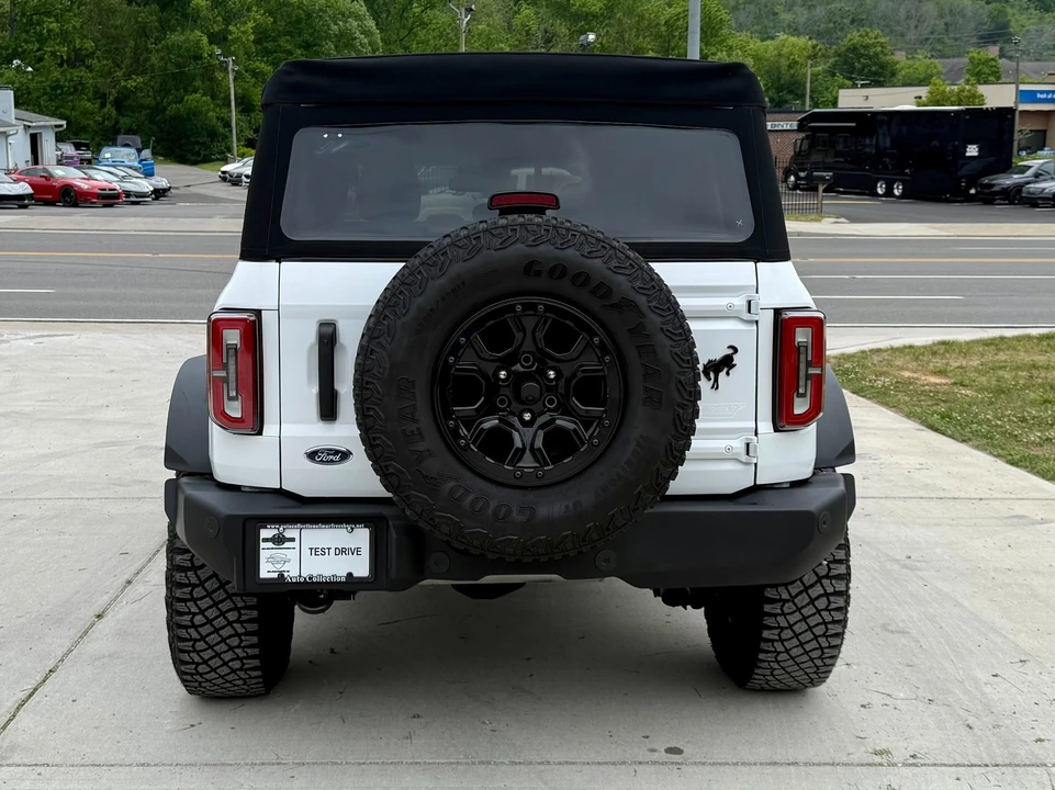 2023 Ford Bronco 6th Gen - Image 5 of 31
