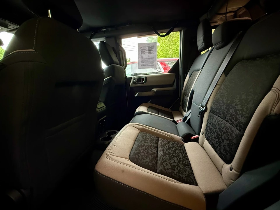 2023 Ford Bronco 6th Gen - Image 8 of 31