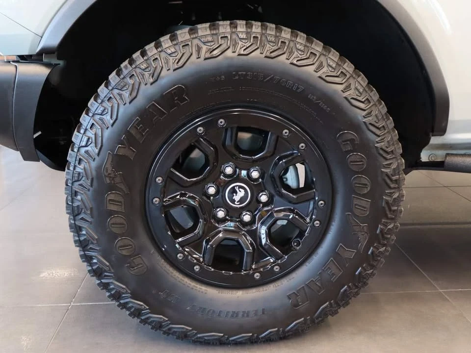 2023 Ford Bronco 6th Gen - Image 2 of 3