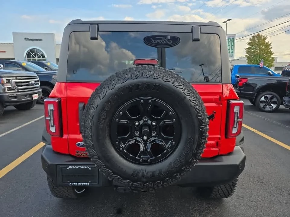 2023 Ford Bronco 6th Gen - Image 5 of 10
