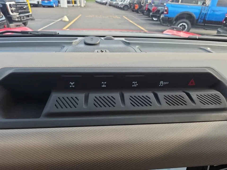 2023 Ford Bronco 6th Gen - Image 8 of 10