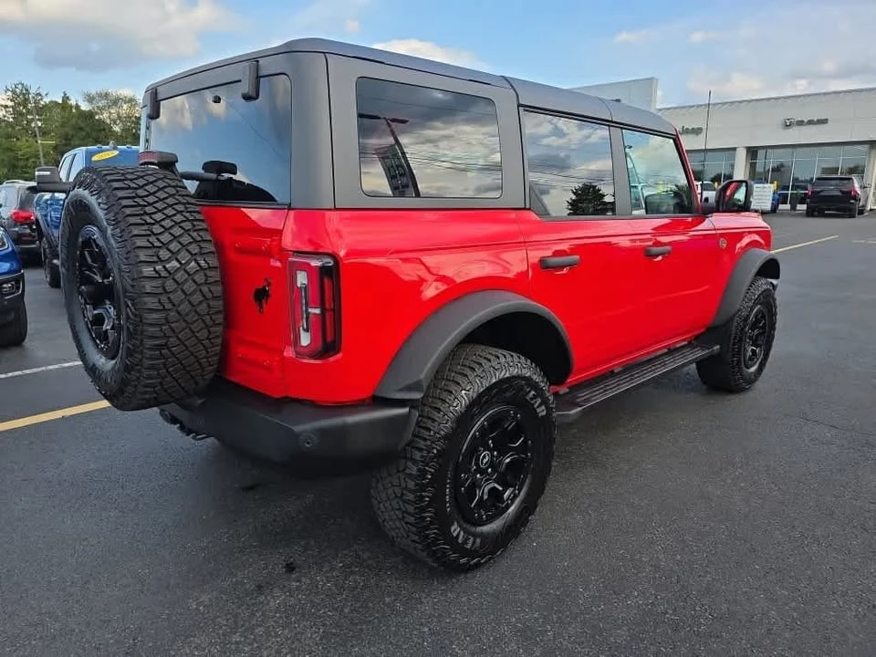 2023 Ford Bronco 6th Gen - Image 4 of 10