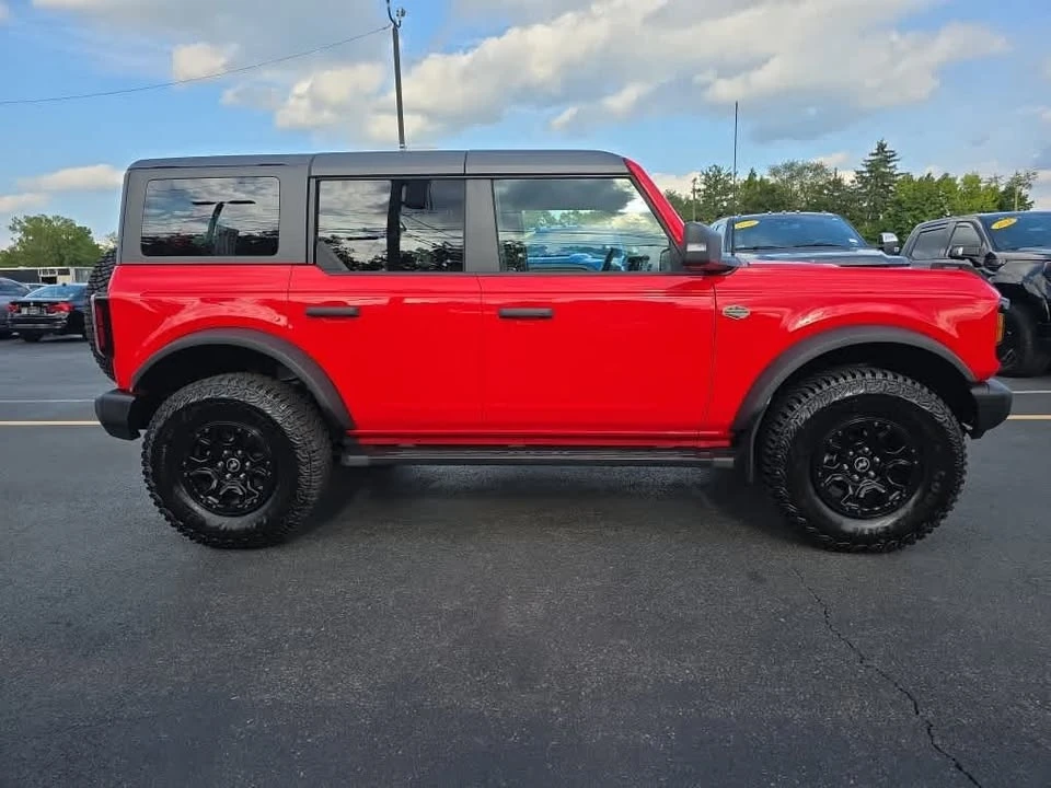 2023 Ford Bronco 6th Gen - Image 3 of 10
