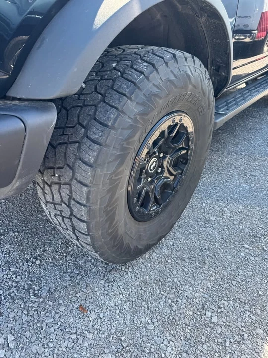 2023 Ford Bronco 6th Gen - Image 6 of 10