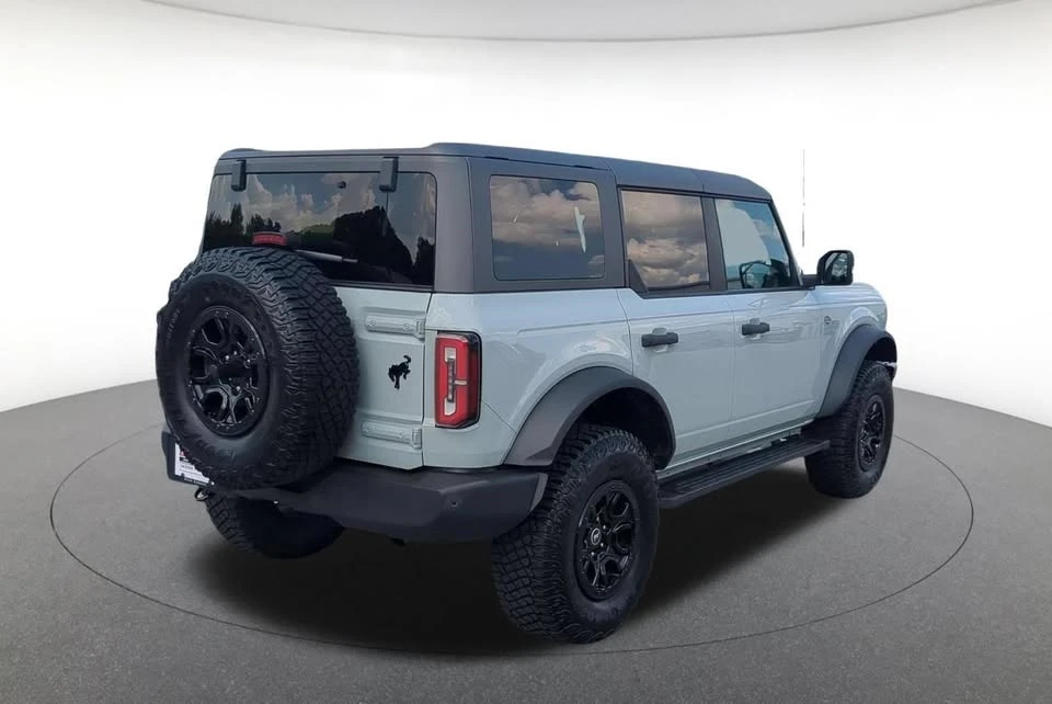 2023 Ford Bronco 6th Gen - Image 3 of 19
