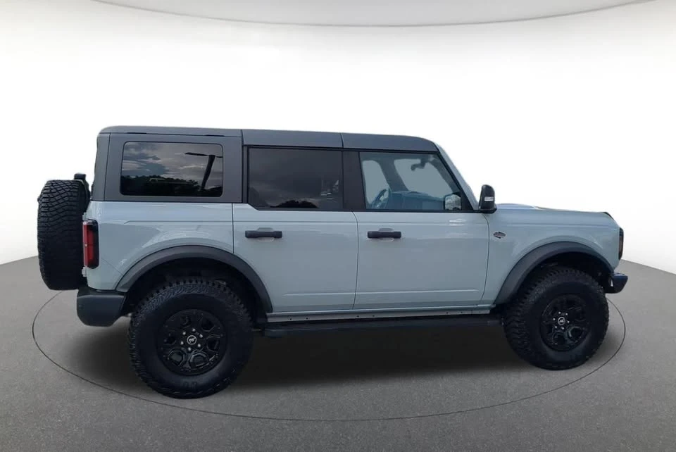 2023 Ford Bronco 6th Gen - Image 2 of 19
