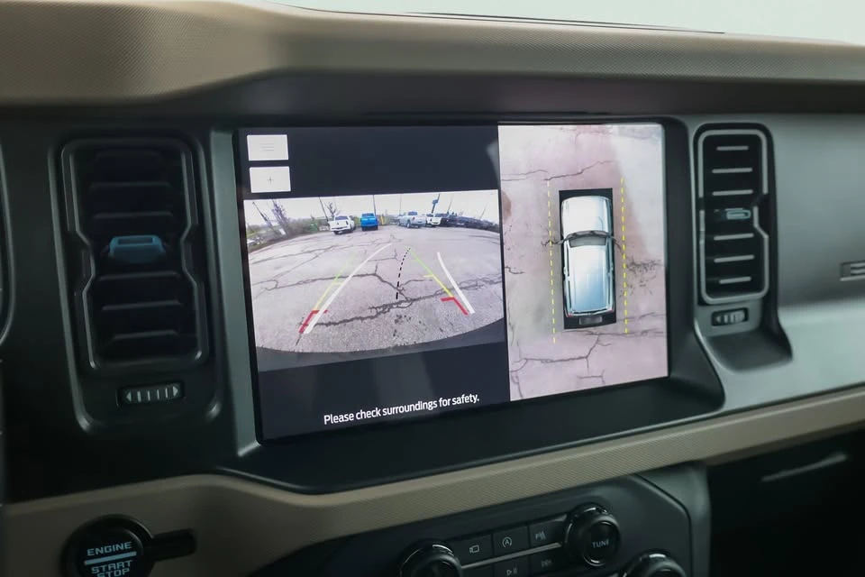 2023 Ford Bronco 6th Gen - Image 14 of 20