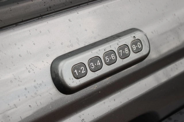 2023 Ford Bronco 6th Gen - Image 15 of 20