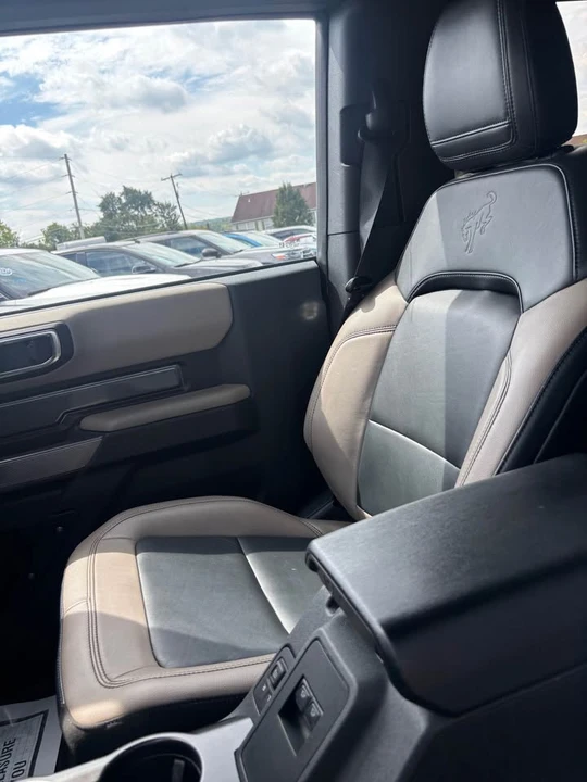 2023 Ford Bronco 6th Gen - Image 13 of 14