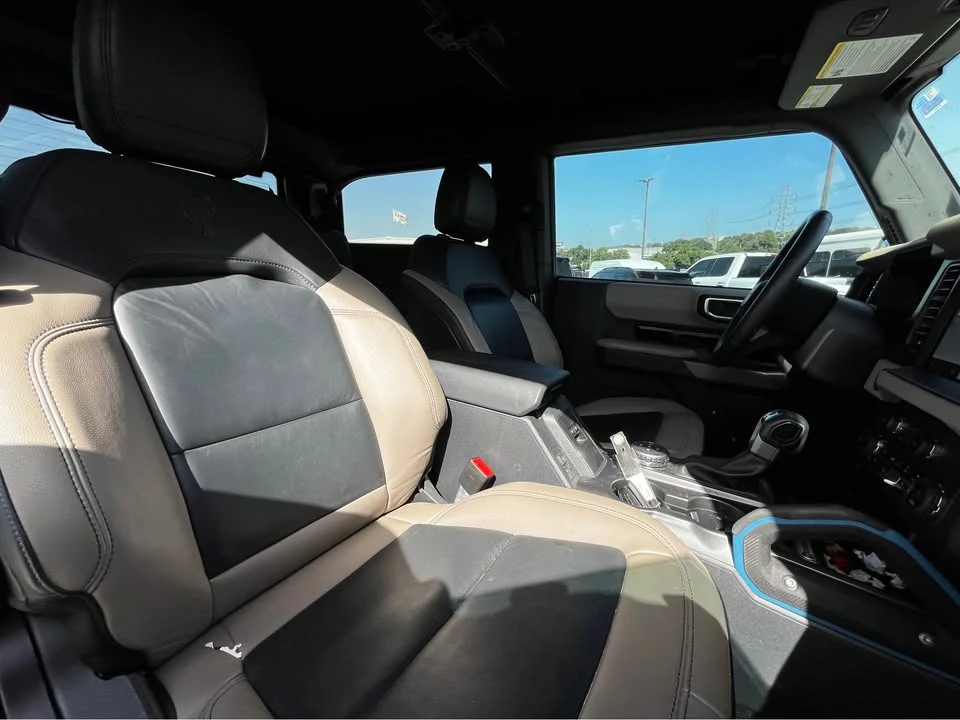 2023 Ford Bronco 6th Gen - Image 6 of 10