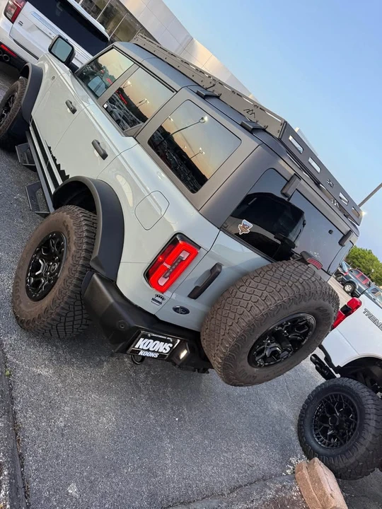 2023 Ford Bronco 6th Gen - Image 3 of 17