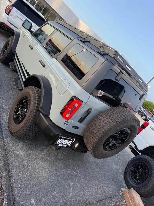 2023 Ford Bronco 6th Gen - Image 2 of 17