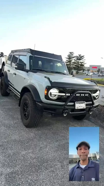 2023 Ford Bronco 6th Gen - Image 17 of 17