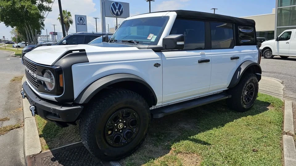 2023 Ford Bronco 6th Gen - Image 3 of 12