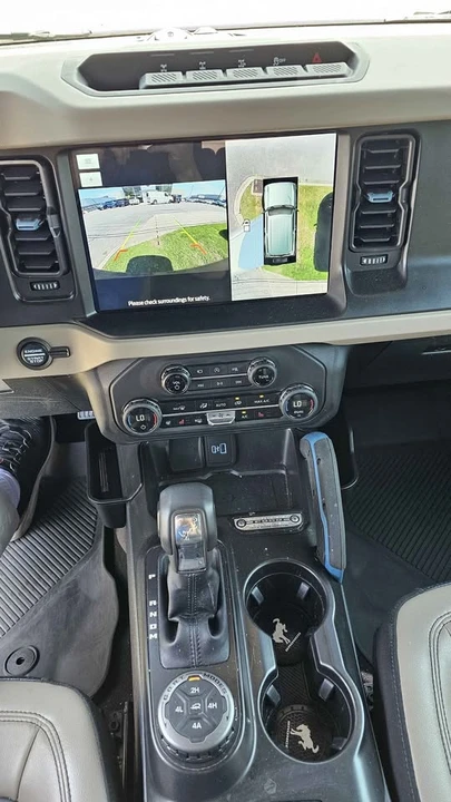 2023 Ford Bronco 6th Gen - Image 12 of 12