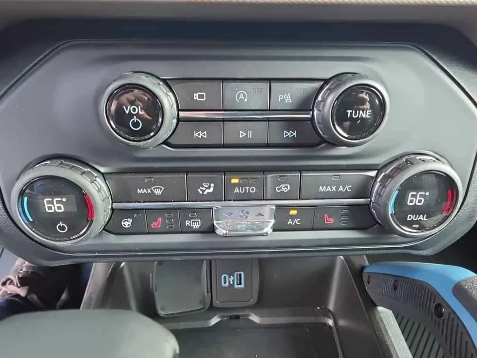 2023 Ford Bronco 6th Gen - Image 12 of 17