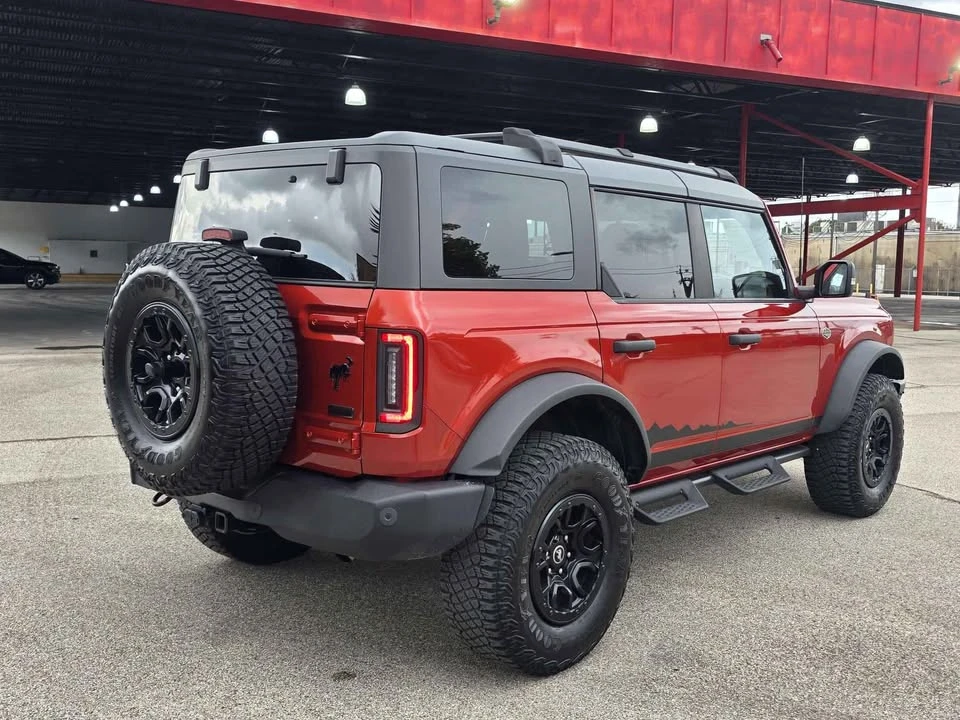 2023 Ford Bronco 6th Gen - Image 6 of 10