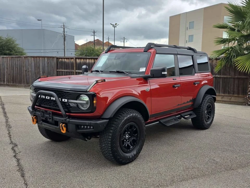 2023 Ford Bronco 6th Gen - Image 8 of 10