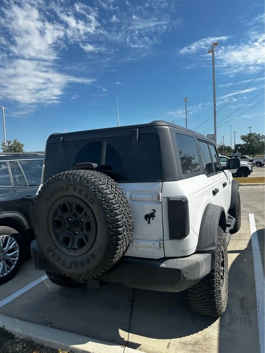 2023 Ford Bronco 6th Gen - Image 4 of 8