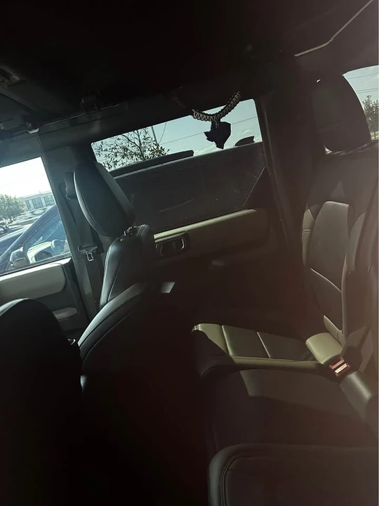 2023 Ford Bronco 6th Gen - Image 8 of 8