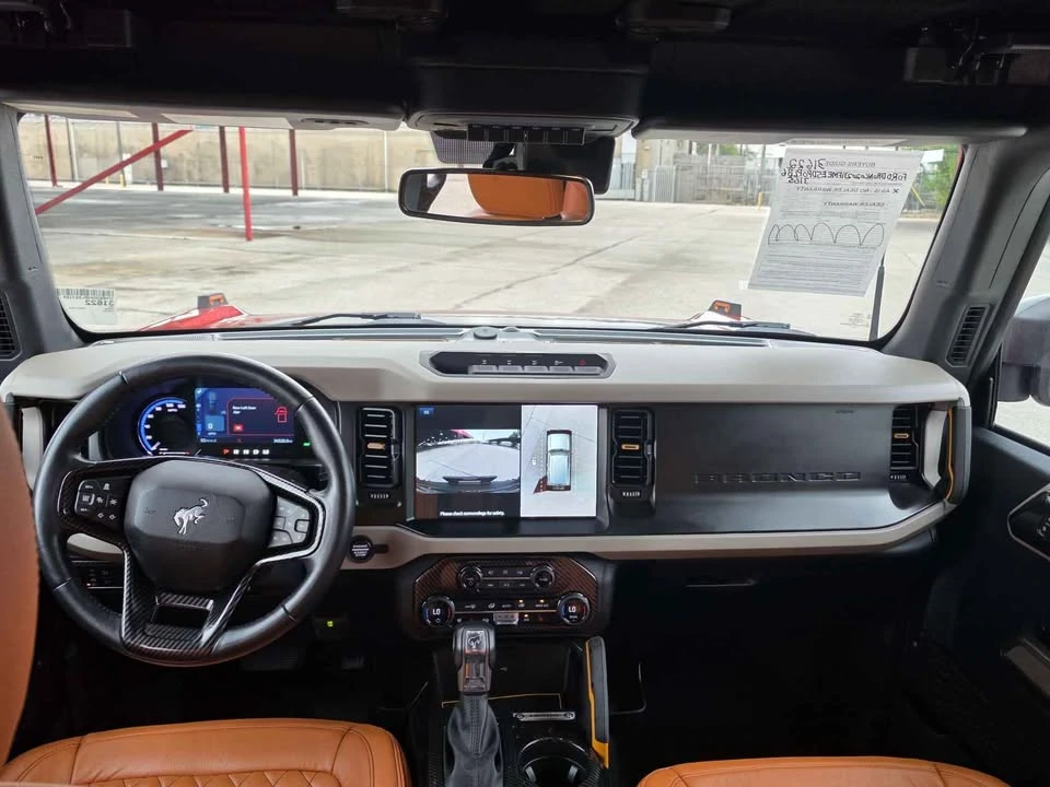 2023 Ford Bronco 6th Gen - Image 9 of 10