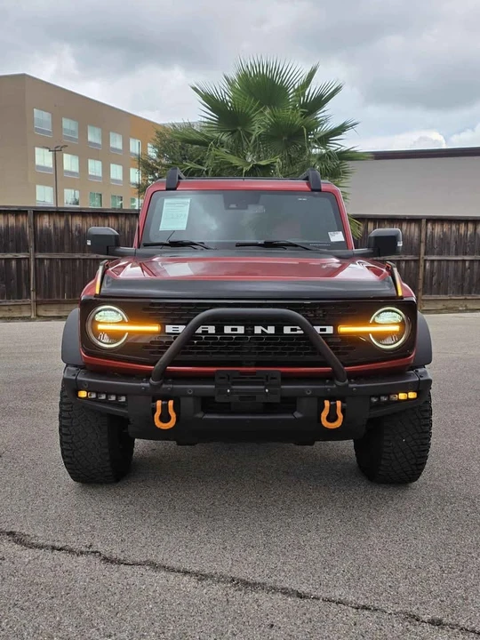 2023 Ford Bronco 6th Gen - Image 7 of 10