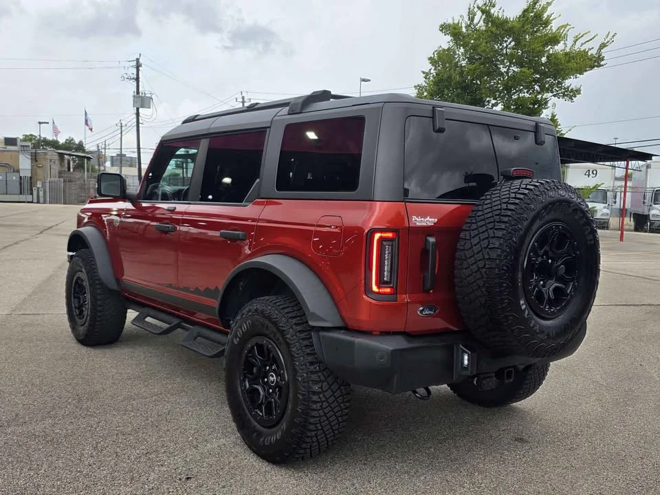 2023 Ford Bronco 6th Gen - Image 5 of 10