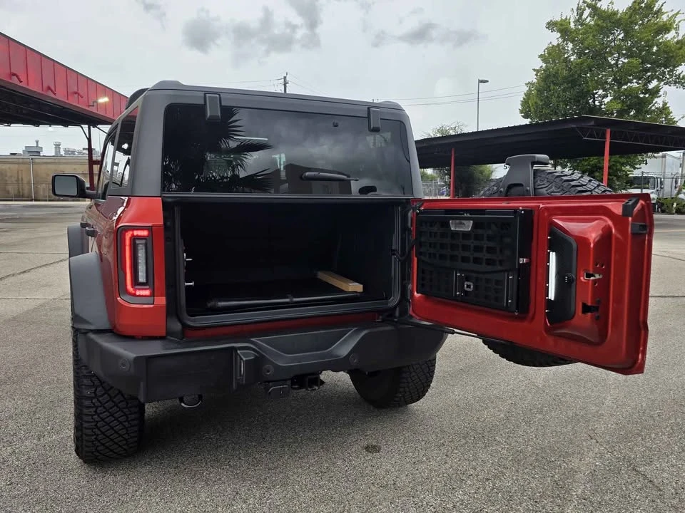 2023 Ford Bronco 6th Gen - Image 2 of 10