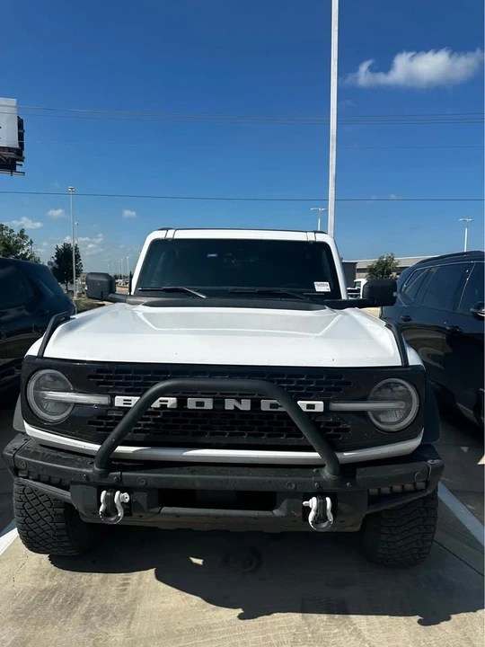 2023 Ford Bronco 6th Gen - Image 2 of 8