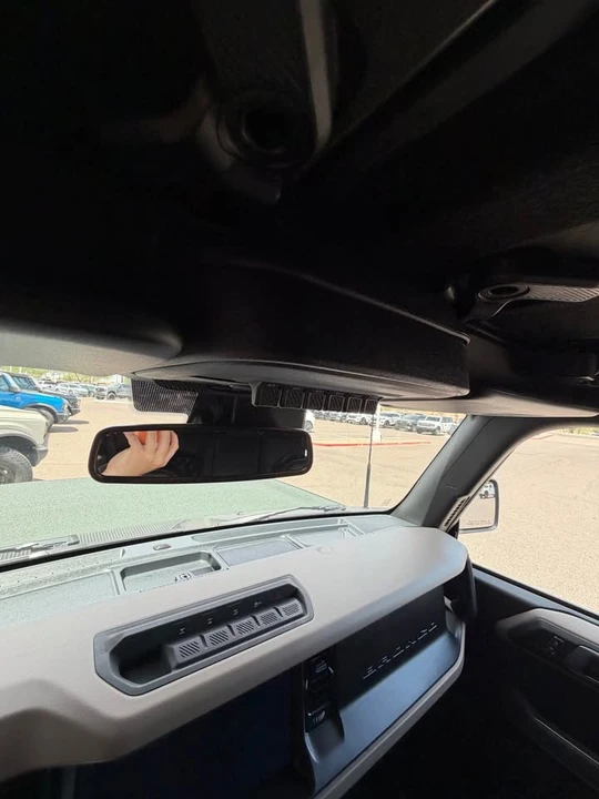 2023 Ford Bronco 6th Gen - Image 15 of 16